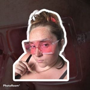 Oversized sunglasses!